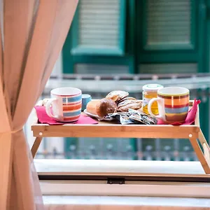  Couette-café Guest Art
